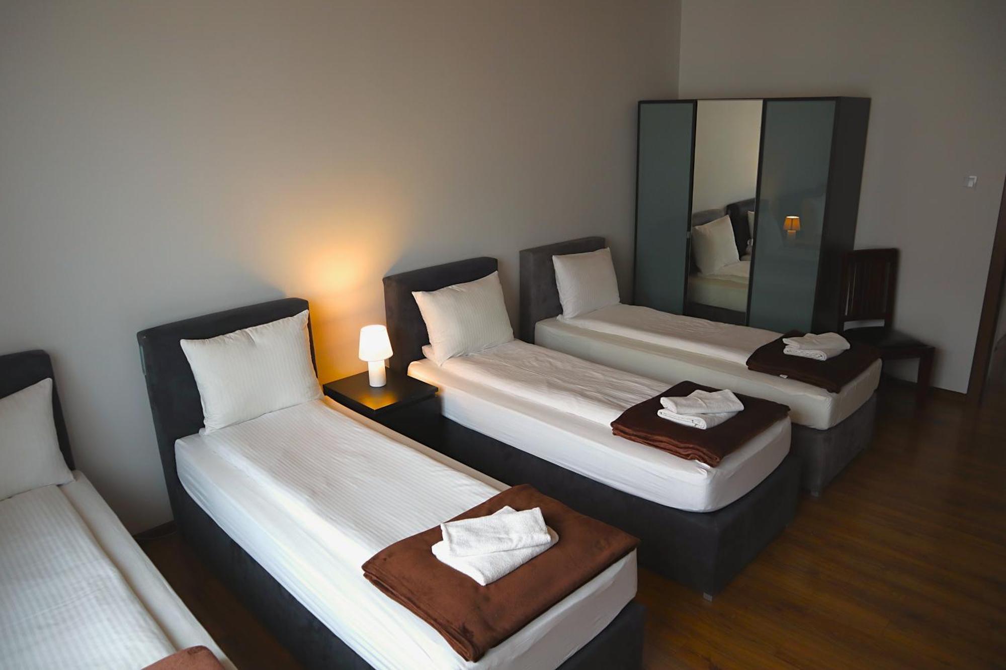 Fogra Travel Apartment Krakow Luaran gambar