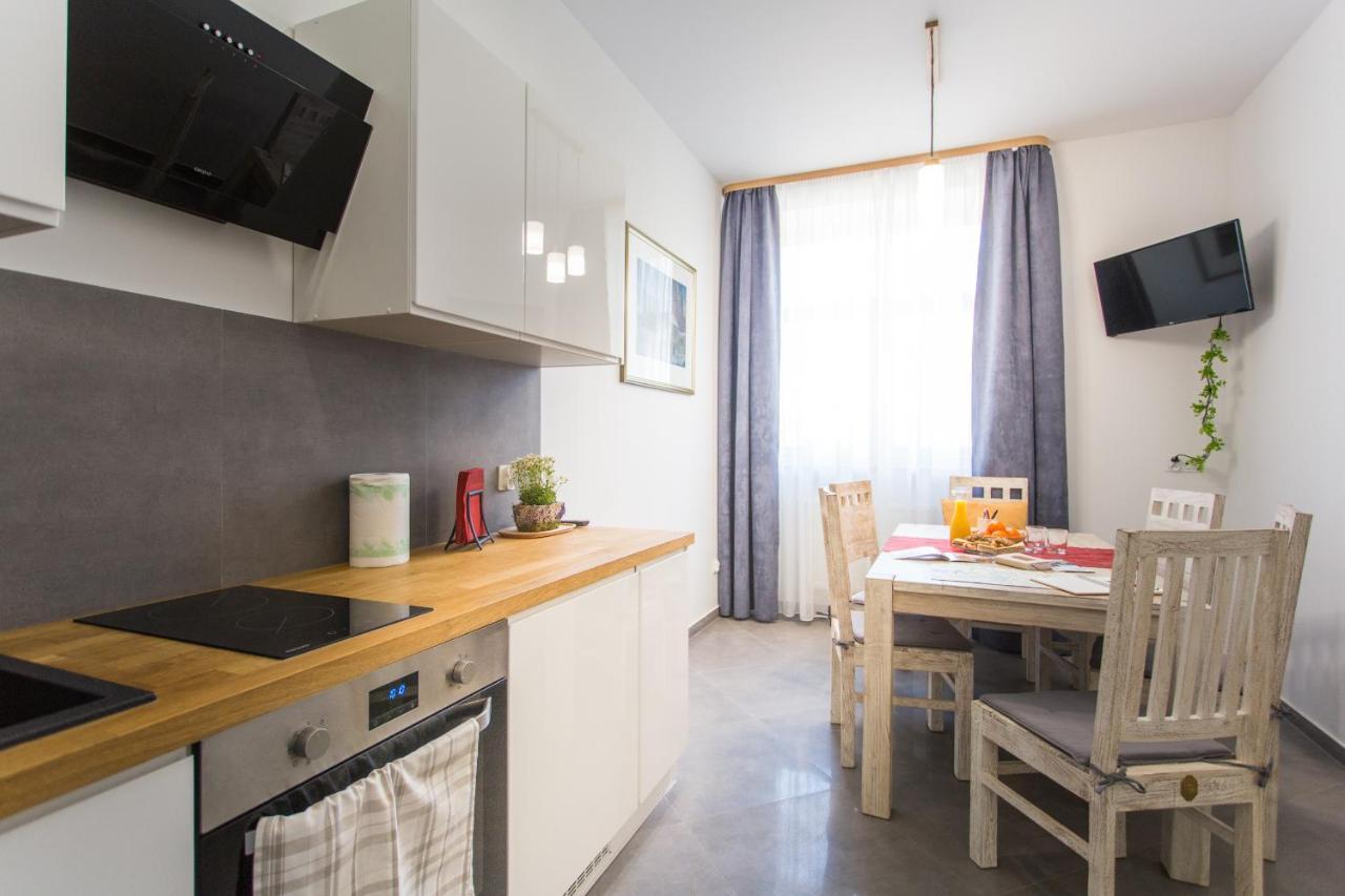 Fogra Travel Apartment Krakow Luaran gambar