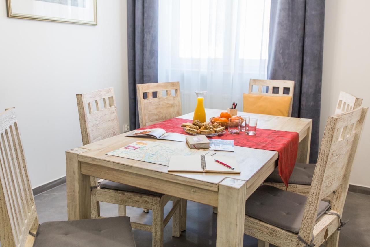 Fogra Travel Apartment Krakow Luaran gambar